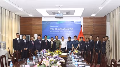Vietnamese language and culture course for foreign public security students kicks off