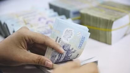 Corporate bond issuance rises in eight months