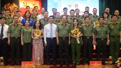 Winners of contest on history of Public Security Forces honored