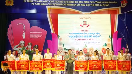 "Public Security Youths following Uncle Ho's Six Teachings" contest kicks off 