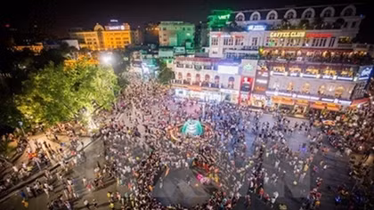 Hanoi walking streets – new hotspot for cultural activities and entertainment