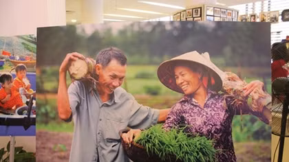 Photo exhibition “Vietnamese equal families” opens 