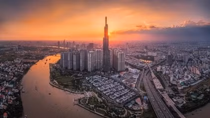 Vietnam attracts investors in the face of economic uncertainty