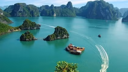 Quang Ninh offers tourism stimulus packages