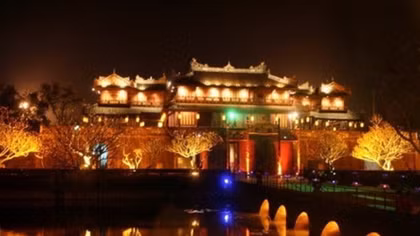 Japanese travel agencies on FAM trip to experience Hue