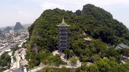 National special relic Ngu Hanh Son welcomes nearly 7,500 arrivals in New Year 