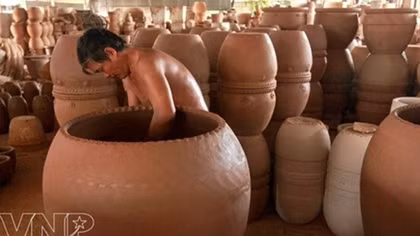 350 booths showcased at Vietnam Craft Village Fair 2017