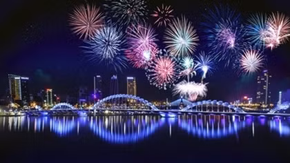 Danang launches int’l fireworks logo contest