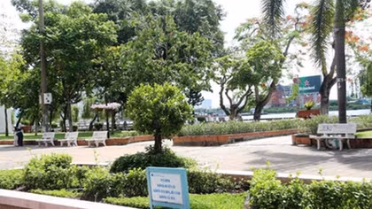 Bach Dang Park holds fun, food, music festivals for all ages