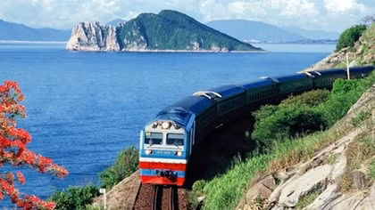 Hanoi-Da Nang rail route named in top 10 best train journeys worldwide