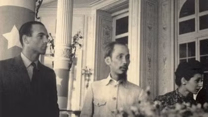 Archives on President Ho Chi Minh displayed in Paris
