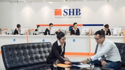 Banks look abroad in rush for long-term capital