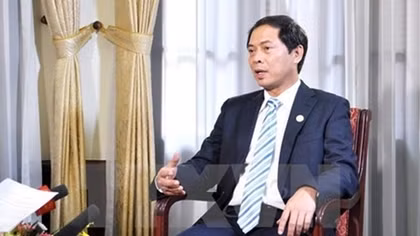 Vietnamese economy balloons sail for new trips
