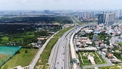 Hanoi and related provinces propose building Ring Road No.4 