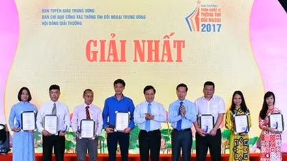 Winners of National External Information Service Awards 2017 announced 