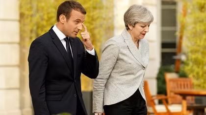 UK, France Sign Treaty on Facilitating Migrants Registration Procedures