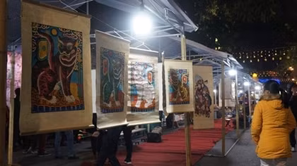 Hang Luoc traditional Tet market opens 