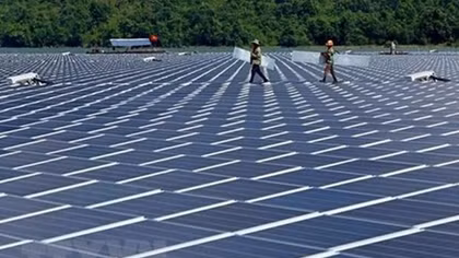 Vietnam, Singapore companies to jointly develop rooftop solar power
