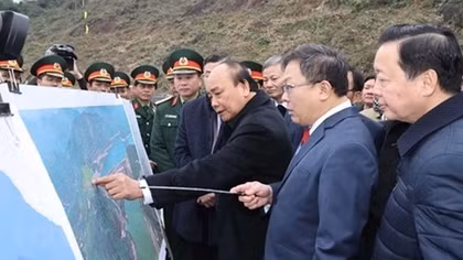 Construction of expanded Hoa Binh hydropower plant kicks off