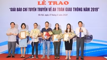 PSNews reporters win prize at National Press Awards on Traffic Safety 