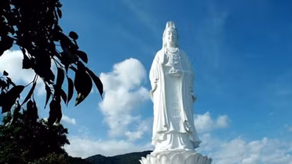 Vietnam’s tallest Guanyin statue enters top travel photo