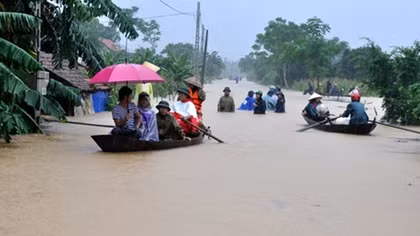 U.S and S.Korea donate for Vietnam to respond to typhoon Damrey