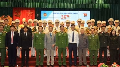 35 typical organizations and individuals of the General Department of Police praised 