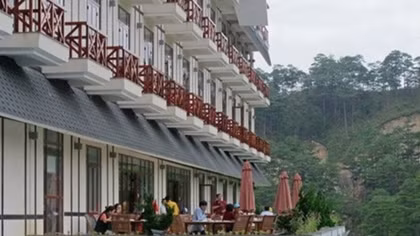Smartphone hotel bookings make up one-third
