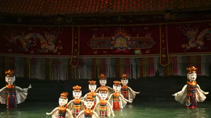 Thang Long Water Puppet Theatre debuts in Poland