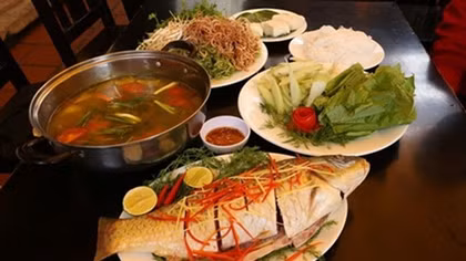Why carp hotpot sells like hot cakes in Vietnam