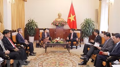 Ambassador lauds Vietnam-Laos ties ahead of Deputy PM’s trip