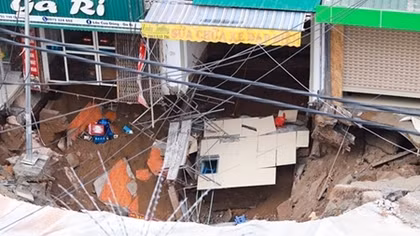 20 households evacuated after “sinkhole” appears in Hanoi