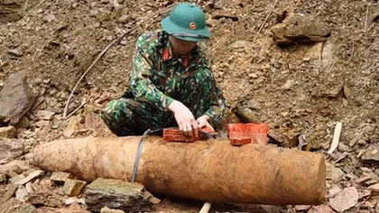 Unexploded bomb removed in Nghe An