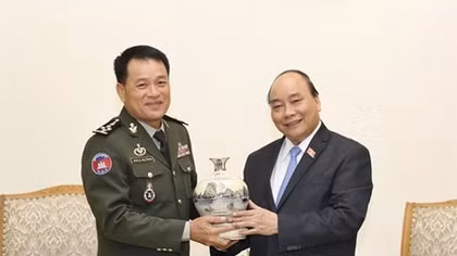 Vietnam consistently consolidates traditional friendship with Cambodia: PM