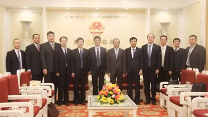 Deputy Minister Le Quy Vuong receives delegation of Chinese criminal authority