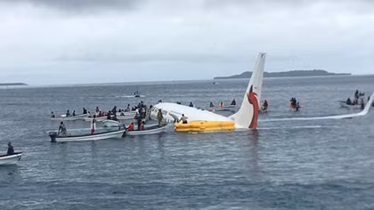 Passengers safe after Air Niugini flight crashes into sea in Micronesia