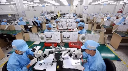 Mobile phones, spare parts lead billion-USD foreign currency earners