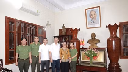 Minister To Lam visits families of MPS’s former leaders