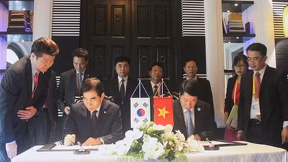 Vietnam and RoK promote cooperation in guard force