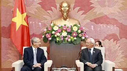 NA Vice Chairman hosts Thai chief judge