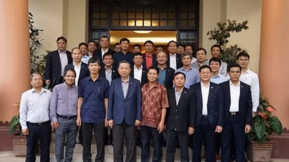 Minister To Lam visits Vietnamese Embassy in Malaysia