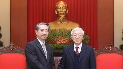 Vietnamese Party, State leader welcomes Chinese ambassador