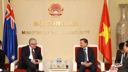 Minister To Lam receives Australian Ambassador