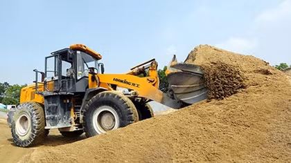 Mekong Delta faces troubling sand shortage