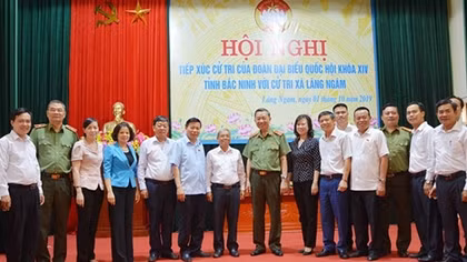 Minister To Lam meets voters in Bac Ninh