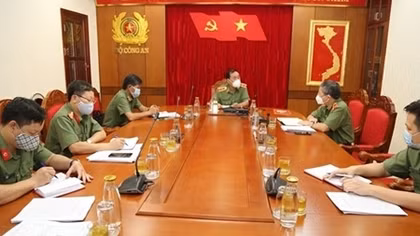 Deputy Minister Tran Quoc To works with Department for “National Security Protection” Movement 