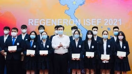 Vietnamese students win prizes at REGENERON ISEF 2021
