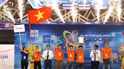 Vietnamese team triumphs at 2018 ABU Robocon contest