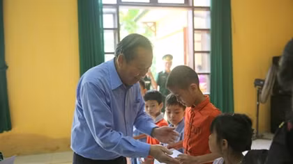 Permanent Deputy PM Truong Hoa Binh visits Border Guard Training Center 
