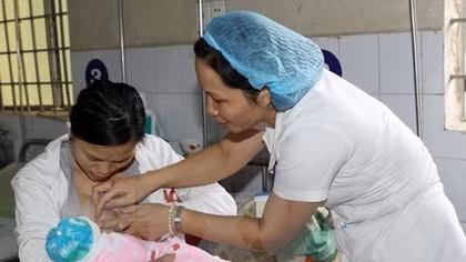 Vietnam’s first breast milk bank opens in Da Nang